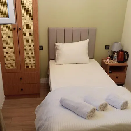 Bed & Breakfast Zelle Airport Boutique *