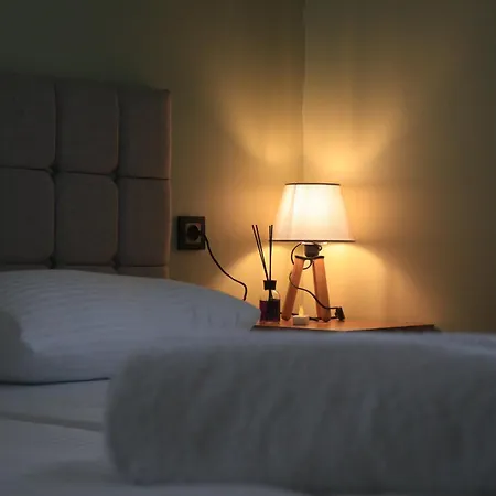 Couette-café Zelle Airport Boutique *